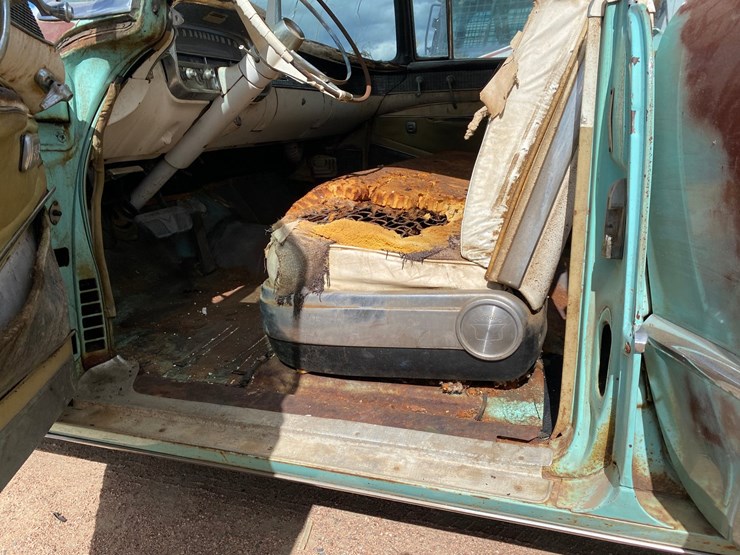 #109-•-1956-cadillac-de-ville-sedan-(title-in-delay)-(nitke-yard-mosinee,-wi)-image-55