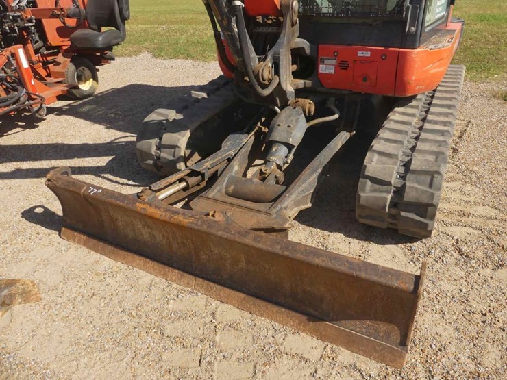 2017-kubota-kx057-4-image-7