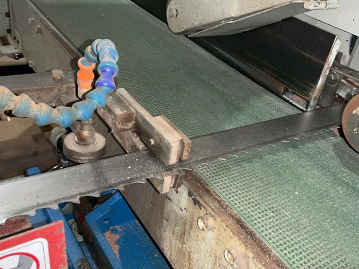#185-•-2015-kentwood-hbr-300-horizontal-resaw-image-69