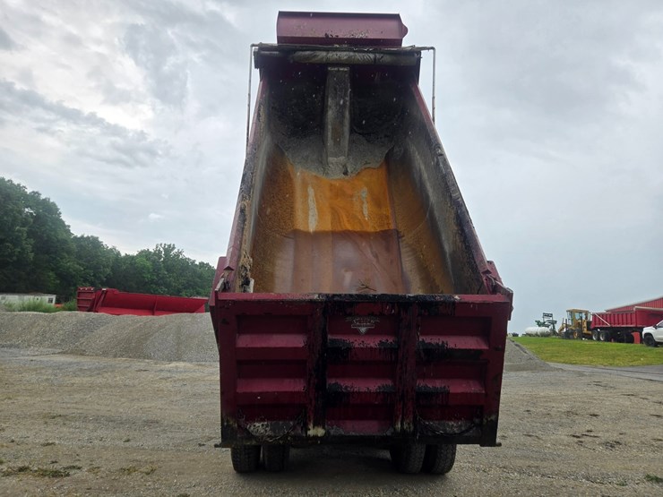 #24355-•-2004-mack-cv713-granite-dump-truck-image-32