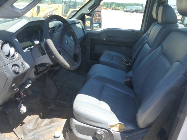 2015-ford-f550-image-11