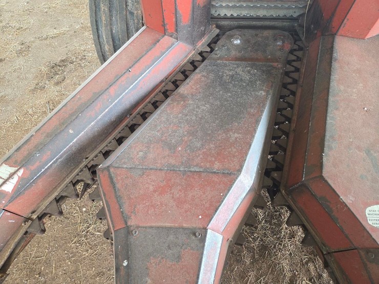 hesston-7500-image-6