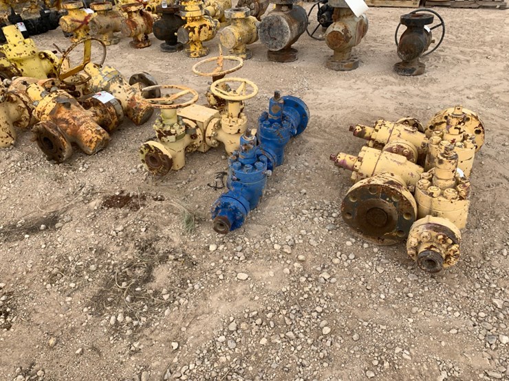 (8)-1”-to-4”-5k-manual-gate-valves-image-2