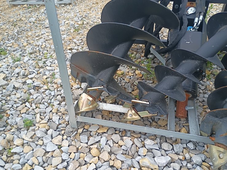 #24725-•-landhonor-auger-and-bits-skid-steer-attachment-image-6