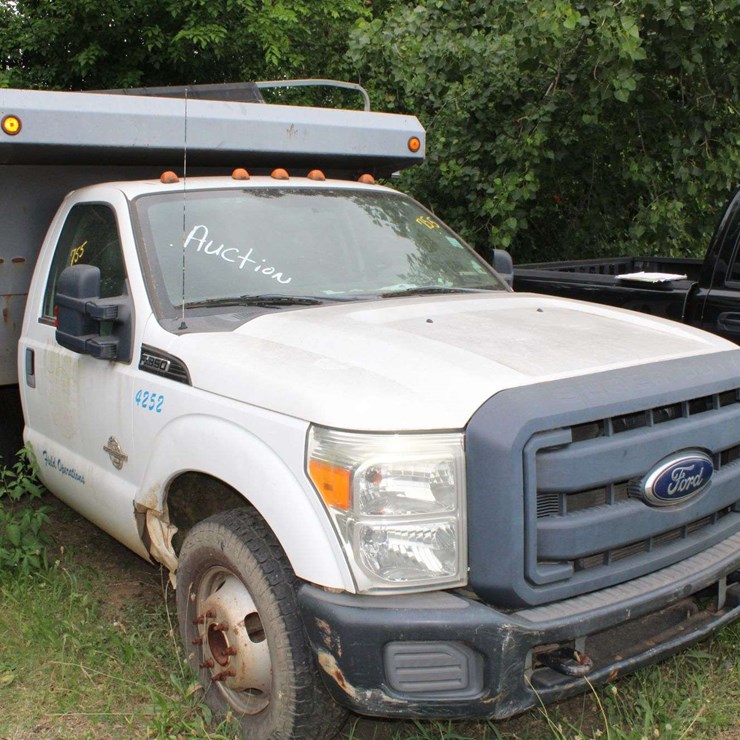 2012 FORD F350