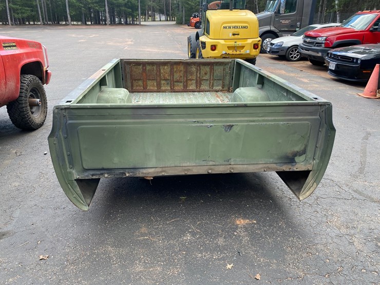 #144-•-1986-chevy-d30-8'-long-box-bed-image-2