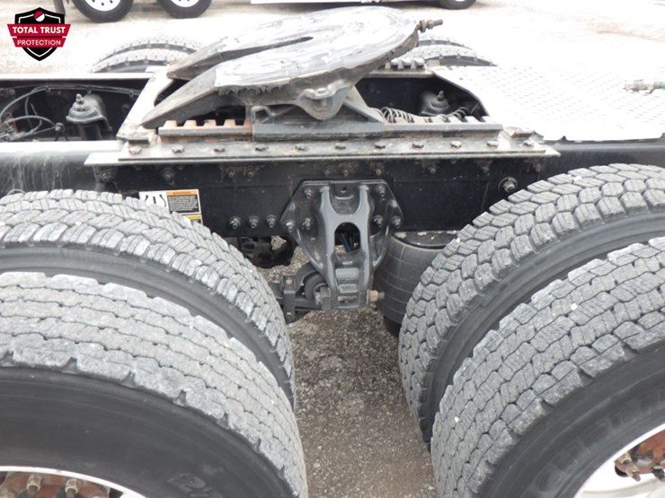 2022-kenworth-t680-image-7