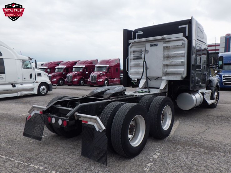 2022-kenworth-t680-image-8