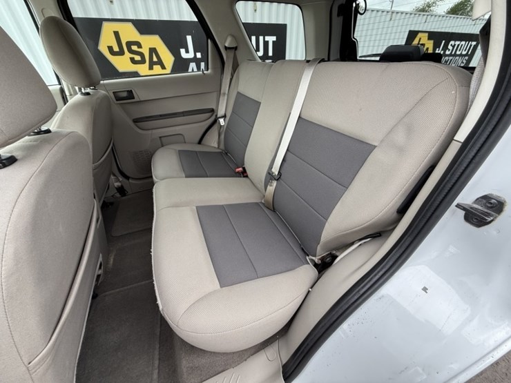 2008-ford-escape-image-16