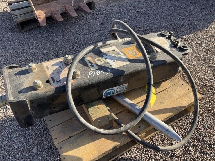 jcb-100q-hydraulic-hammer-for-excavator-image-6