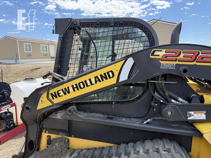 new-holland-c232-image-5