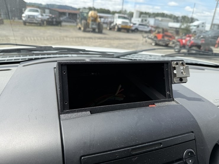2004-ford-f150-image-34