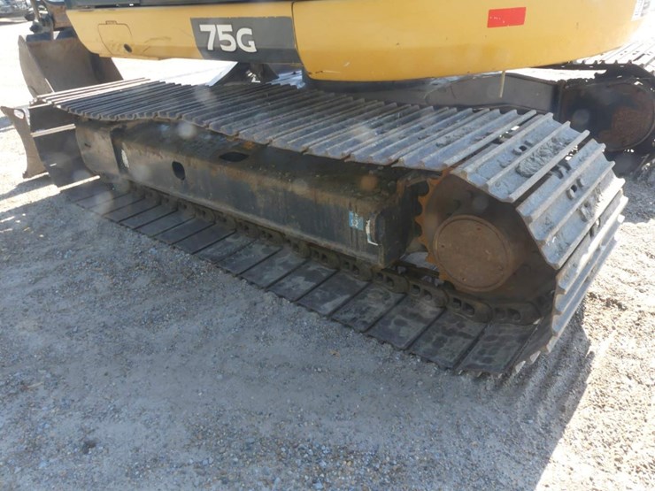 2017-deere-75g-image-6