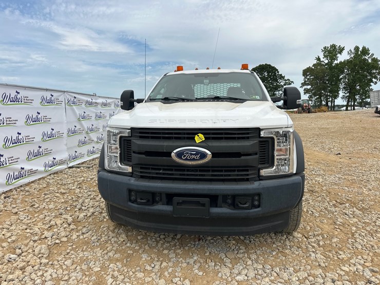 2018-ford-f550-image-3