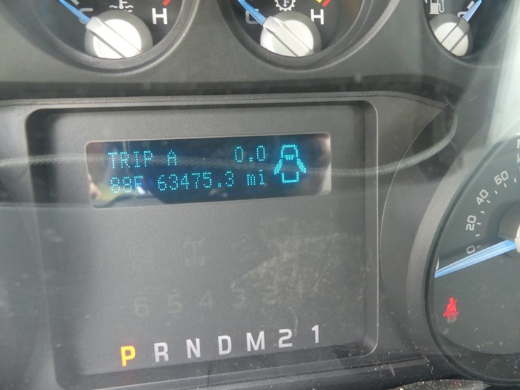 2015-ford-f350-xl-image-10
