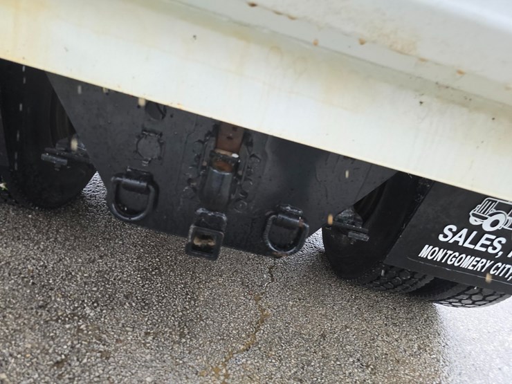 2015-freightliner-cascadia-113-image-97