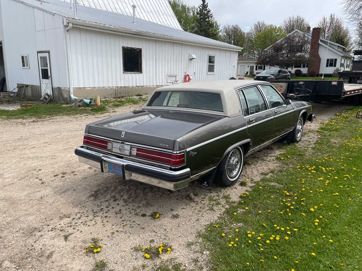 #140-•-1983-buick-park-avenue-(title-in-delay)-(kaukauna,-wi)-image-5