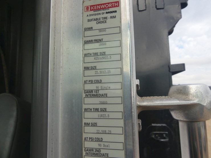2009-kenworth-t800-image-25