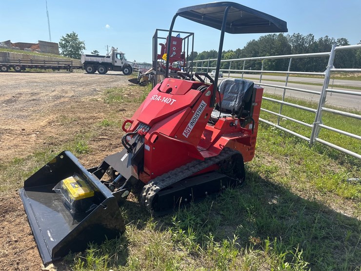 #20691-•-new-agt-sda-140t-mini-skid-steer-image-3