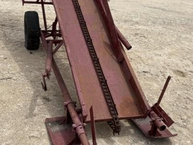 l3---square-bale-side-loader-image-2