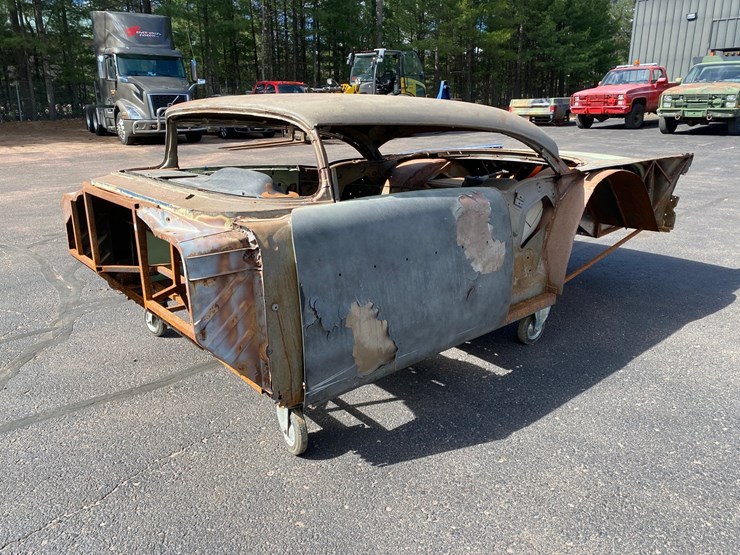 #110-•-1957-chevy-belair-2-door-hardtop-body-parts-(no-title)-(schofield,-wi)-image-1