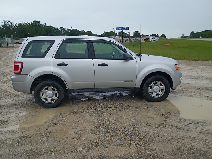 2008-ford-escape-image-11