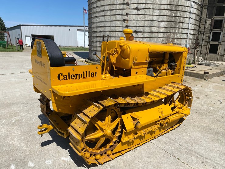 caterpillar-22-image-4