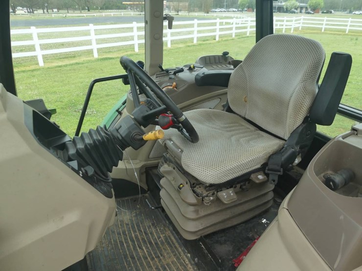 john-deere-6105e-image-11