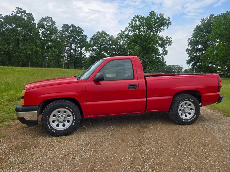 #24356-•-2006-chevrolet-silverado-pickup-truck-image-5