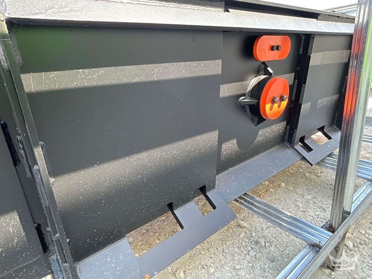 2026-pabreak-hydraulic-6ft-roller-skid-steer-attachment.-image-5