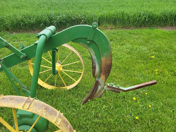 john-deere-1-shank-subsoiler---nice-image-12
