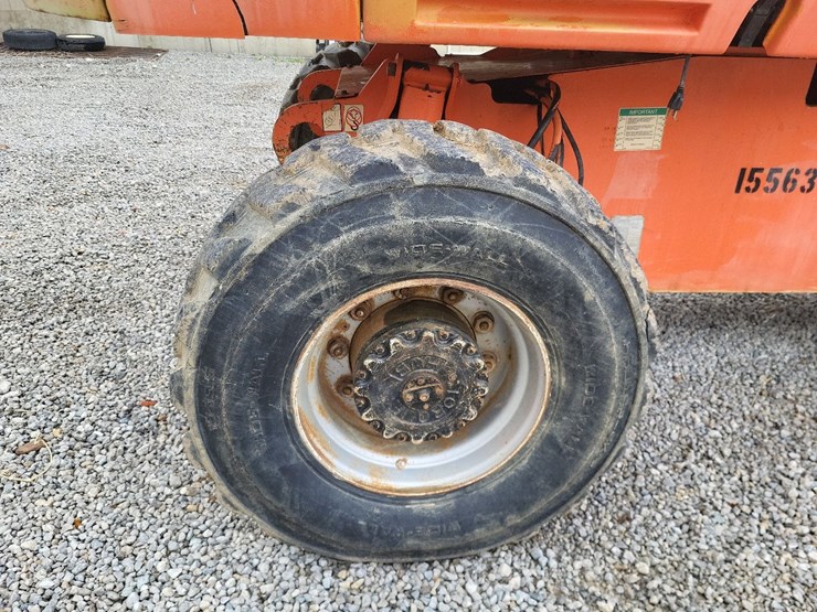 2000-jlg-600s-image-25