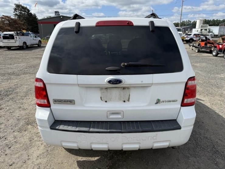 2012-ford-escape-hybrid-image-5