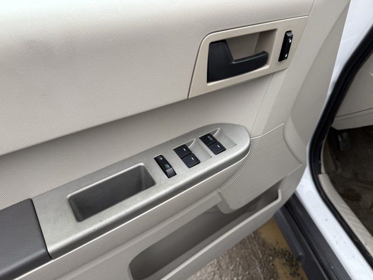 2008-ford-escape-image-20
