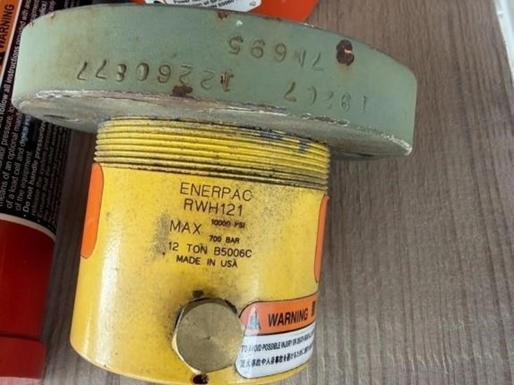sl--hydraulic-cylinders-&-pump-image-5