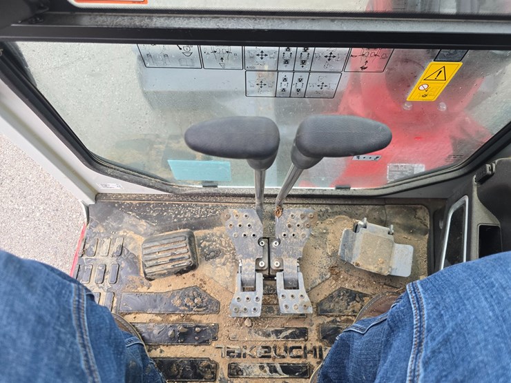 #24032-•-2024-takeuchi-tv350r-excavator-image-82