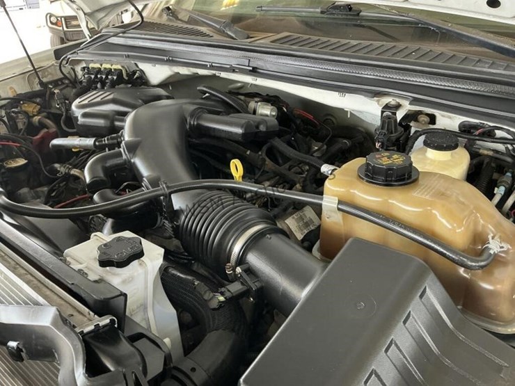 2008-ford-f450-image-16