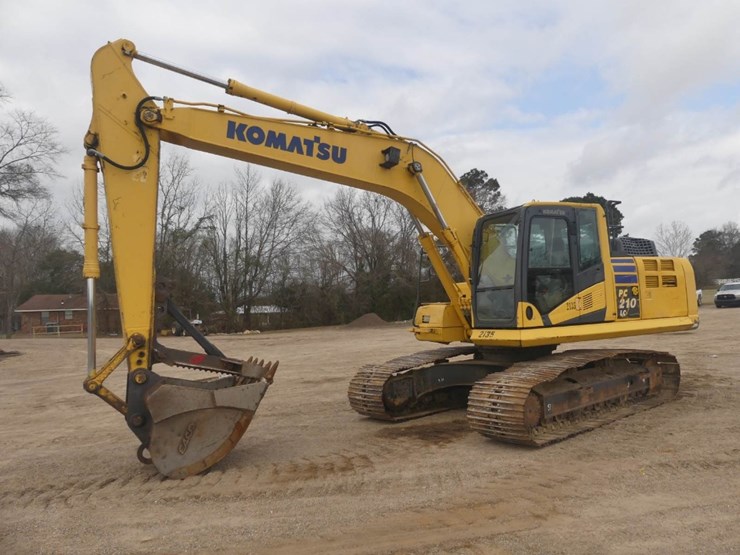 2016-komatsu-pc210-lc-11-image-1