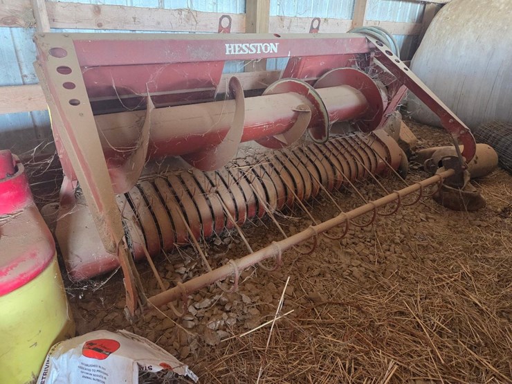 hesston-7500-image-27