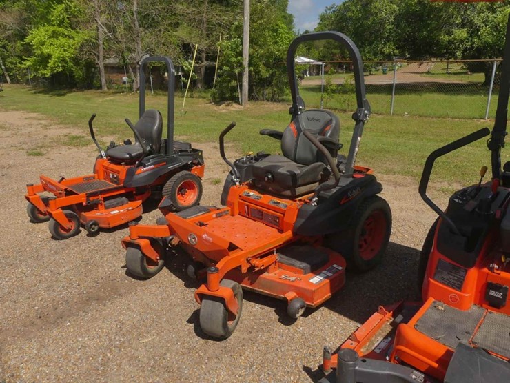 2022-kubota-z422-image-1
