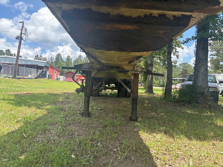 #12981-•-tanker-|-for-parts/repairs-image-9