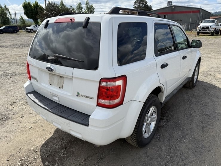 2012-ford-escape-hybrid-image-4