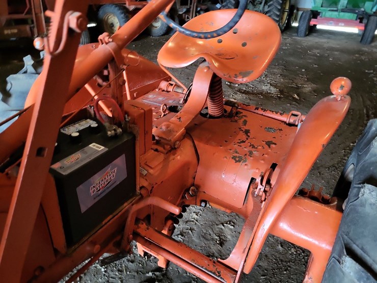 allis-chalmers-ca-tractor-image-12