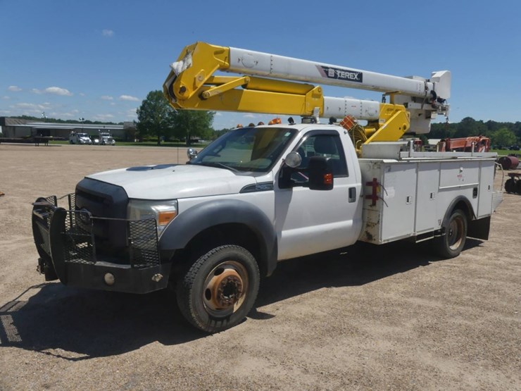 2015-ford-f550-image-1