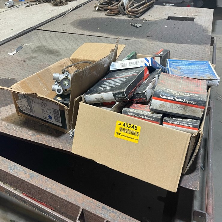 #40246 • Lot of Misc