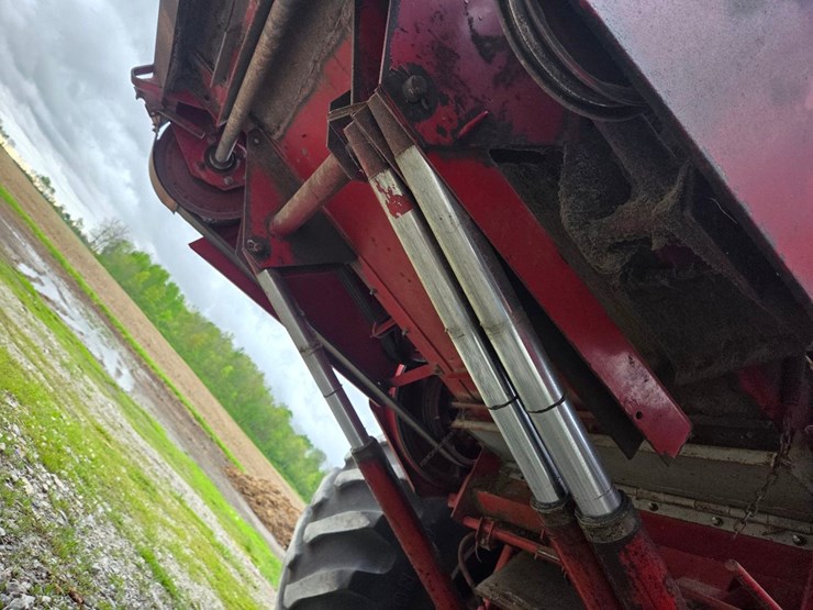 case-ih-1660-image-11