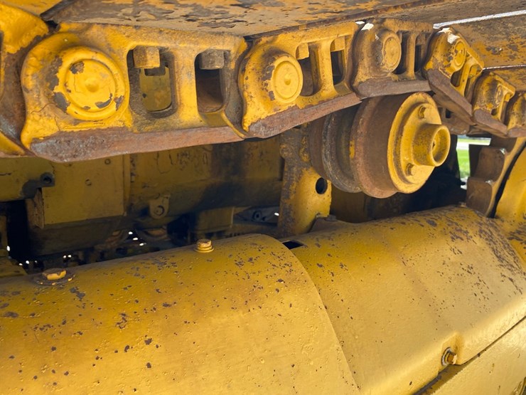 caterpillar-d4-image-36