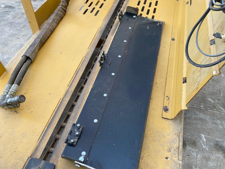 tubeline-3810-bale-boss-skidsteer-bale-chopper-image-16