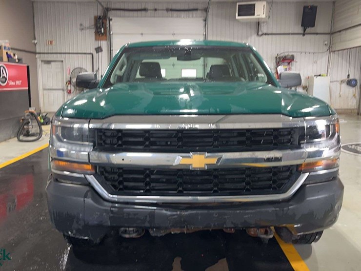 2018-chevrolet-silverado-1500-image-9