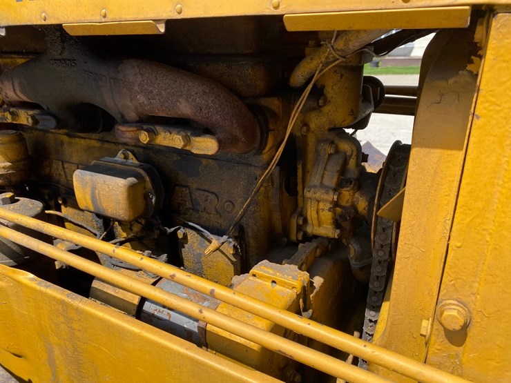 caterpillar-d4-image-12
